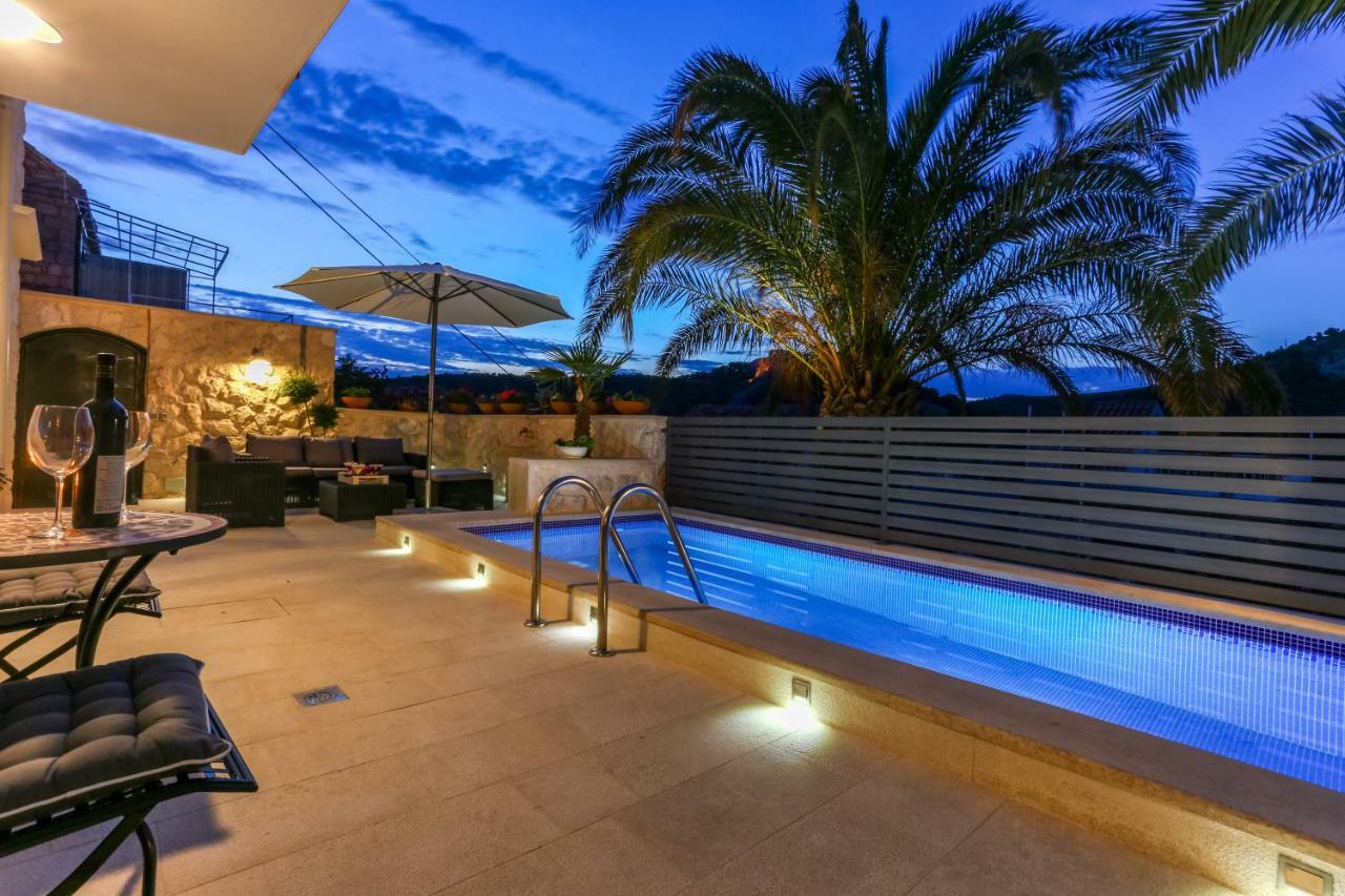 Villa Capitis In The Center هفار المظهر الخارجي الصورة