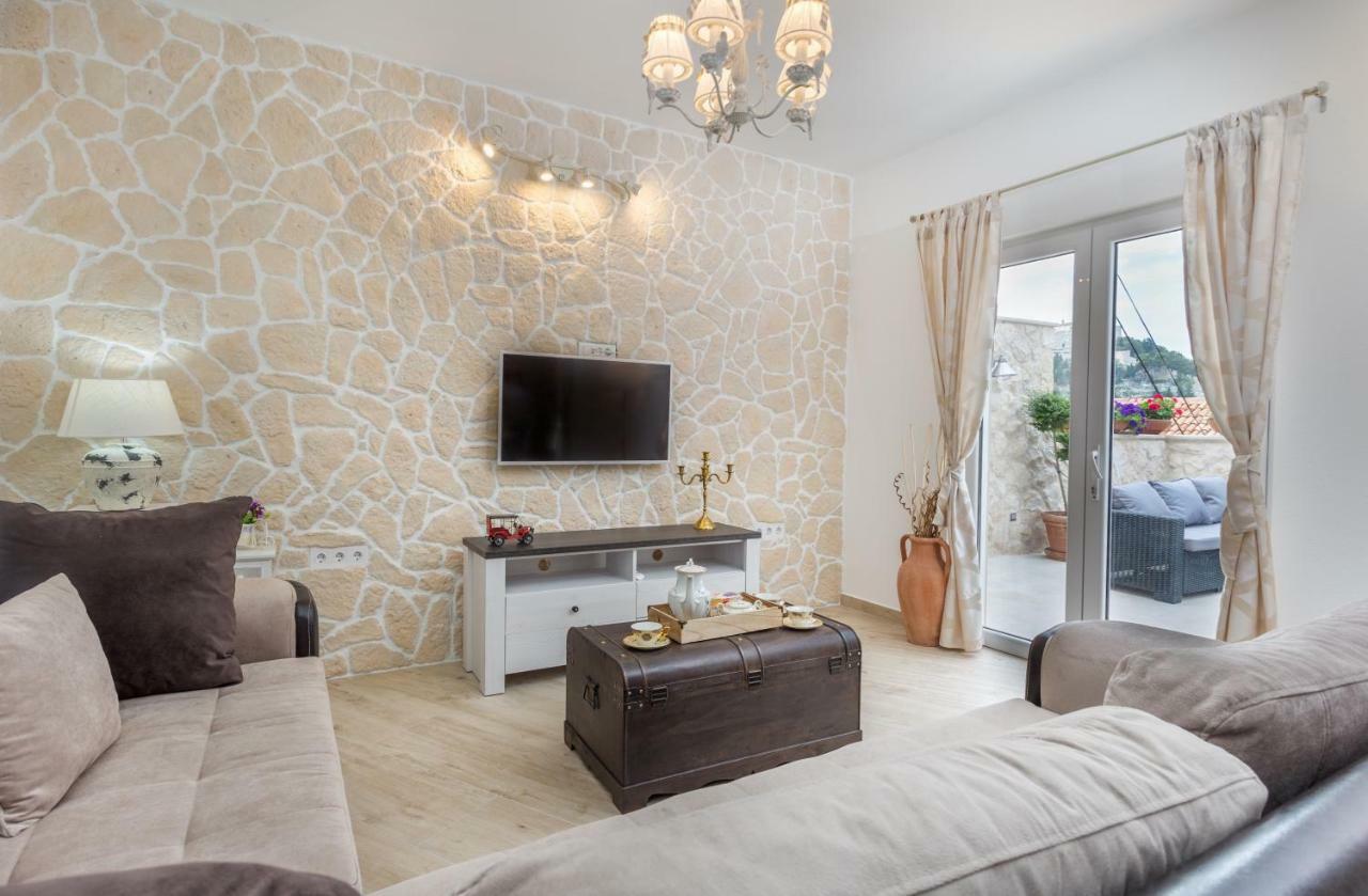 Villa Capitis In The Center هفار المظهر الخارجي الصورة