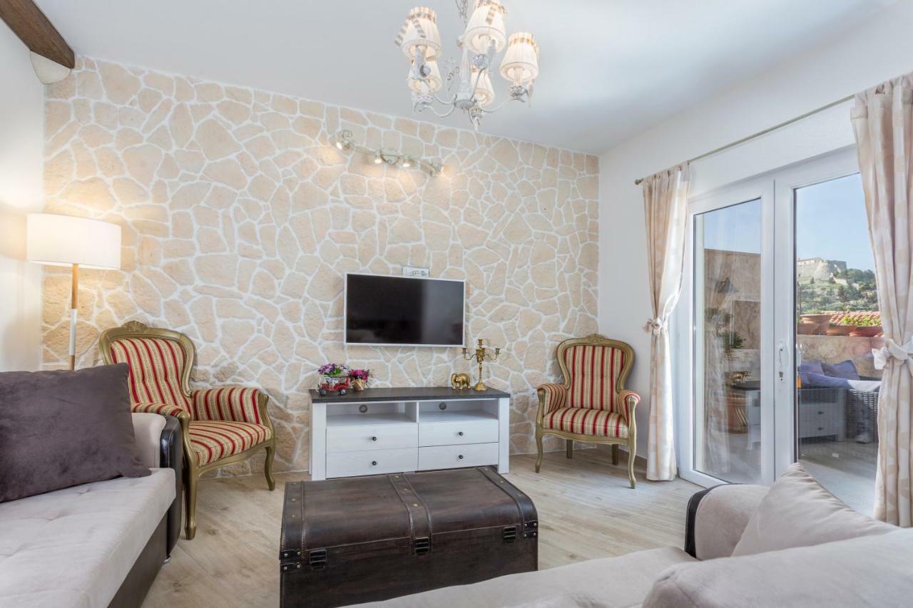 Villa Capitis In The Center هفار المظهر الخارجي الصورة